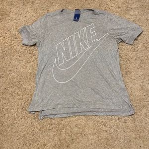 Nike womens short sleeve shirt